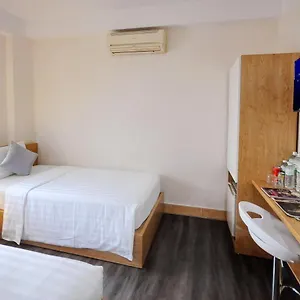 Selena Hotel Отель