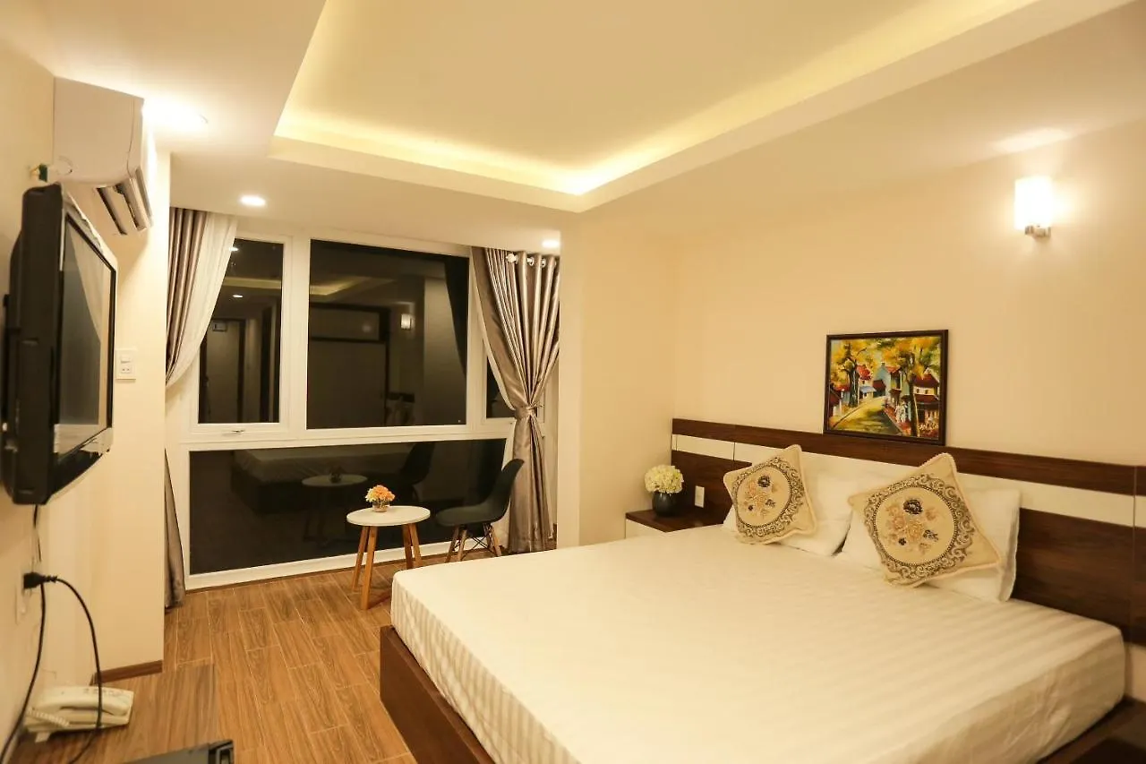 Отель Khach San Cliffhouse Нячанг